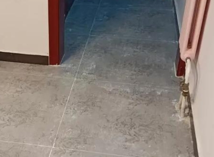 亭湖瓷砖空鼓维修公司分享下亭湖地砖空鼓了怎么办